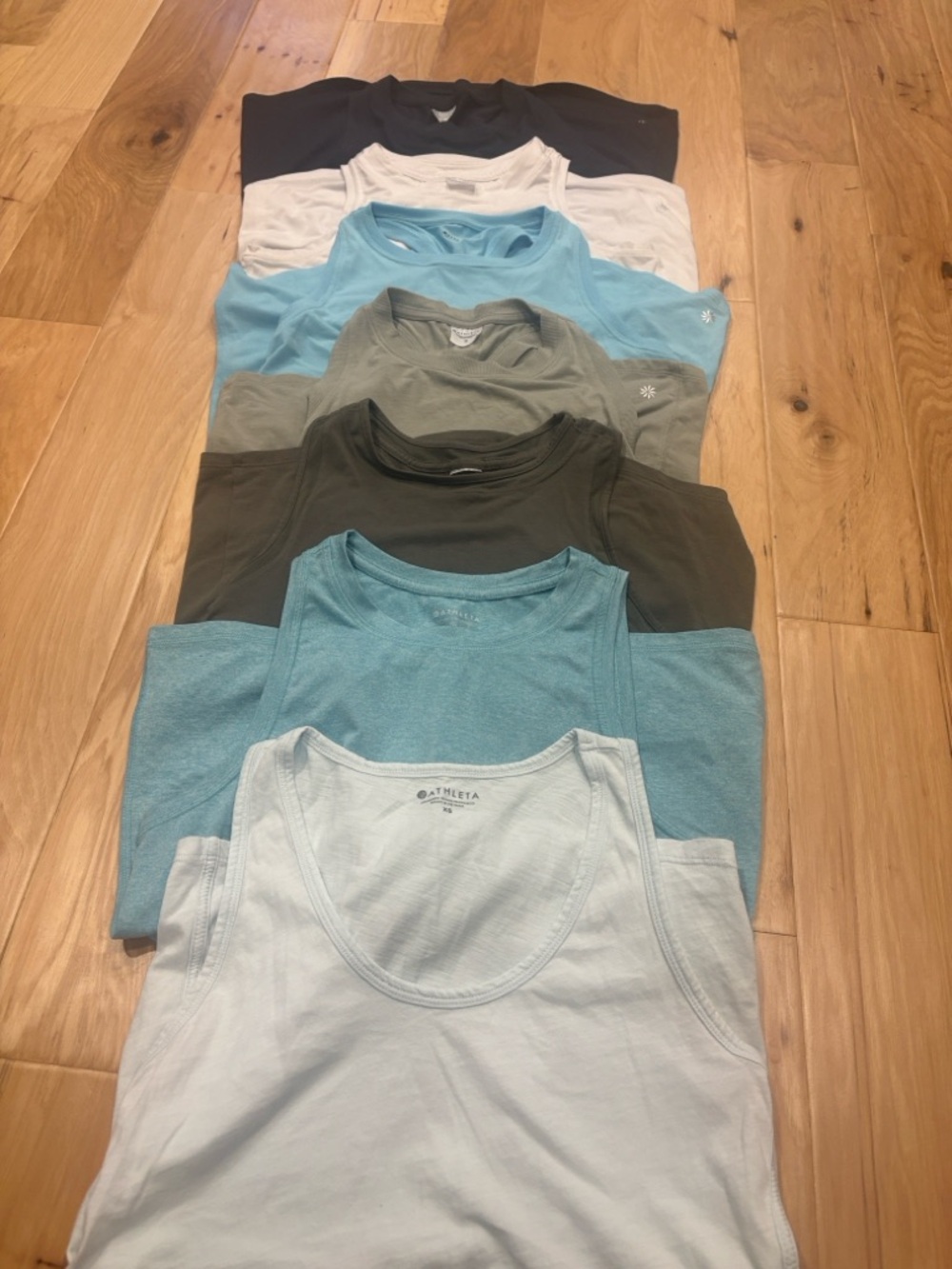 Athleta Tank Bundle XS